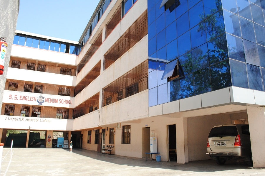 Best English Medium School in Vishrantwadi Pune
